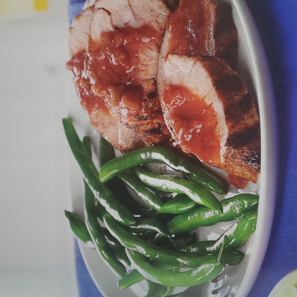 Taste of Home: The ultimate guide to grilling magazine - Picture 4 of 5